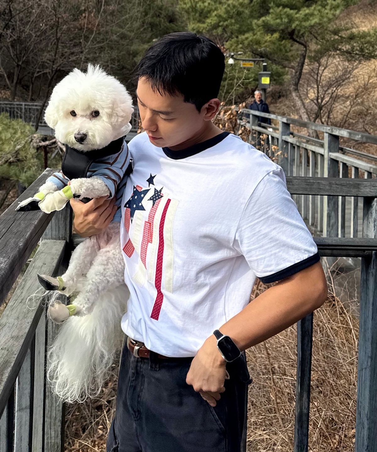 마하그리드(MAHAGRID) FLAG APPLIQUE RINGER TEE WHITE(MG2GMMT514A)