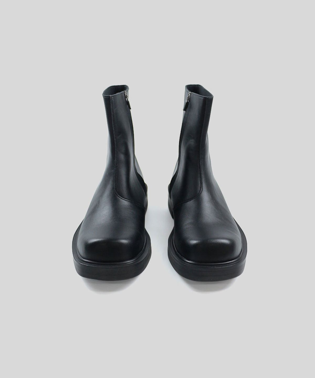 오키플레이스(OKEYPLACE) 4.5cm 가죽 스퀘어토 지퍼 첼시부츠 (OKPL-45BT203)