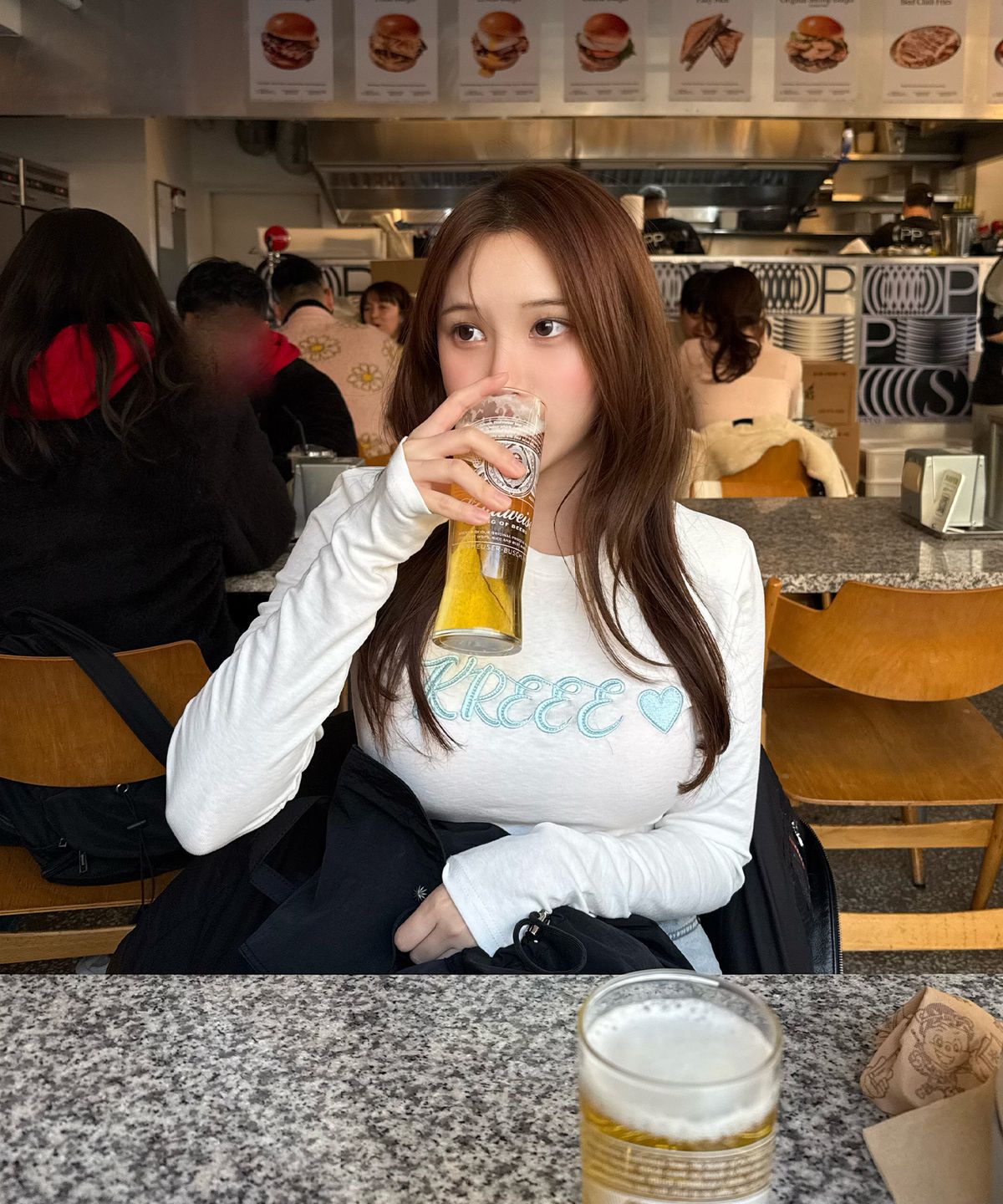 케이케이이이이(KKEEE) 체인스티치 슬림 긴팔티(2color)