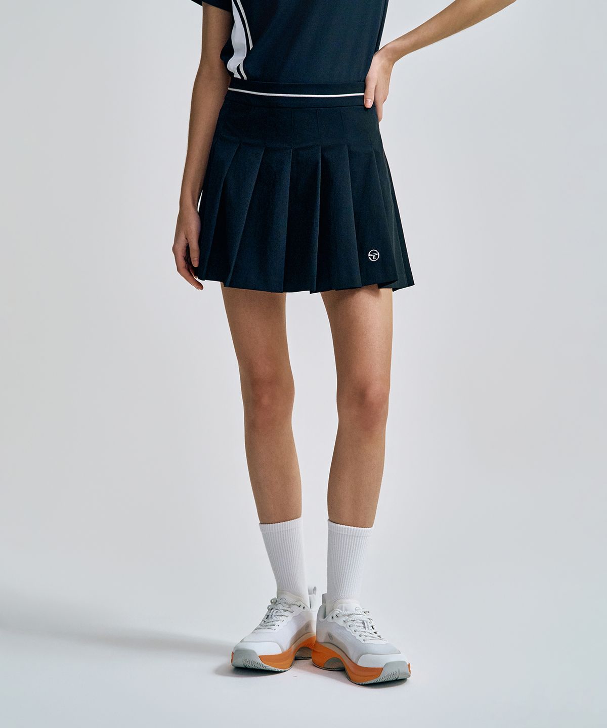 세르지오 타키니(SERGIO TACCHINI) W 클래식 와이드 플리츠 스커트 (Black)