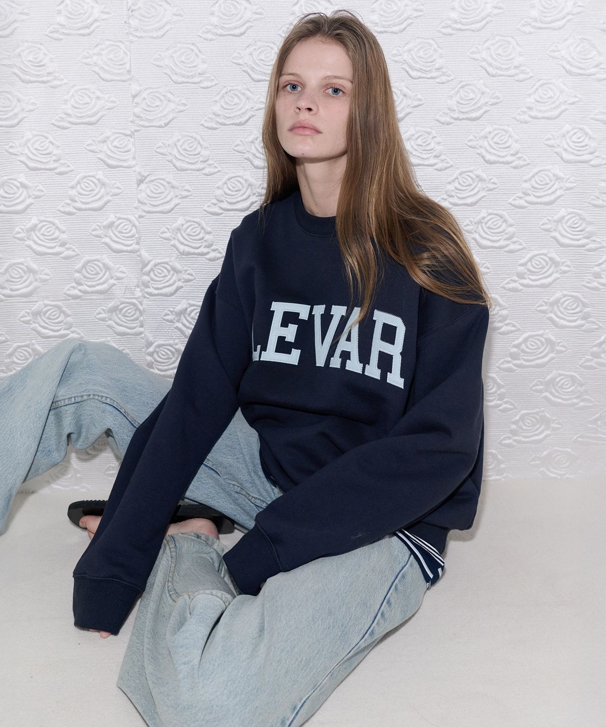 르바(LEVAR) Levar Crewneck Sweatshirt - Classic Navy