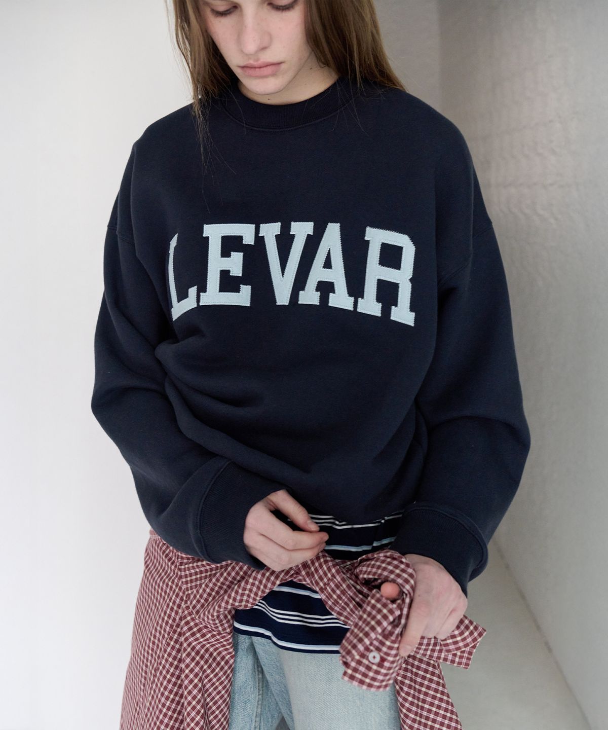 르바(LEVAR) Levar Crewneck Sweatshirt - Classic Navy