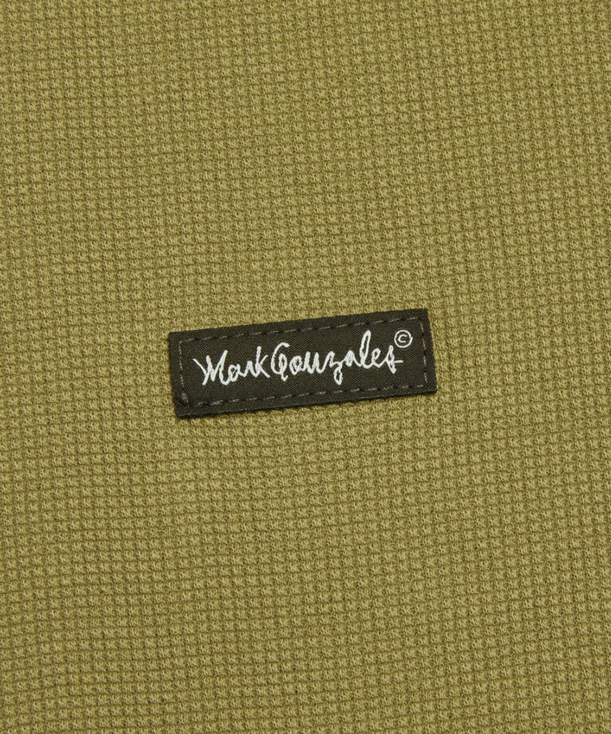 마크곤잘레스(MARK GONZALES) 스몰 박스 로고 와플 반팔 티셔츠 - KHAKI