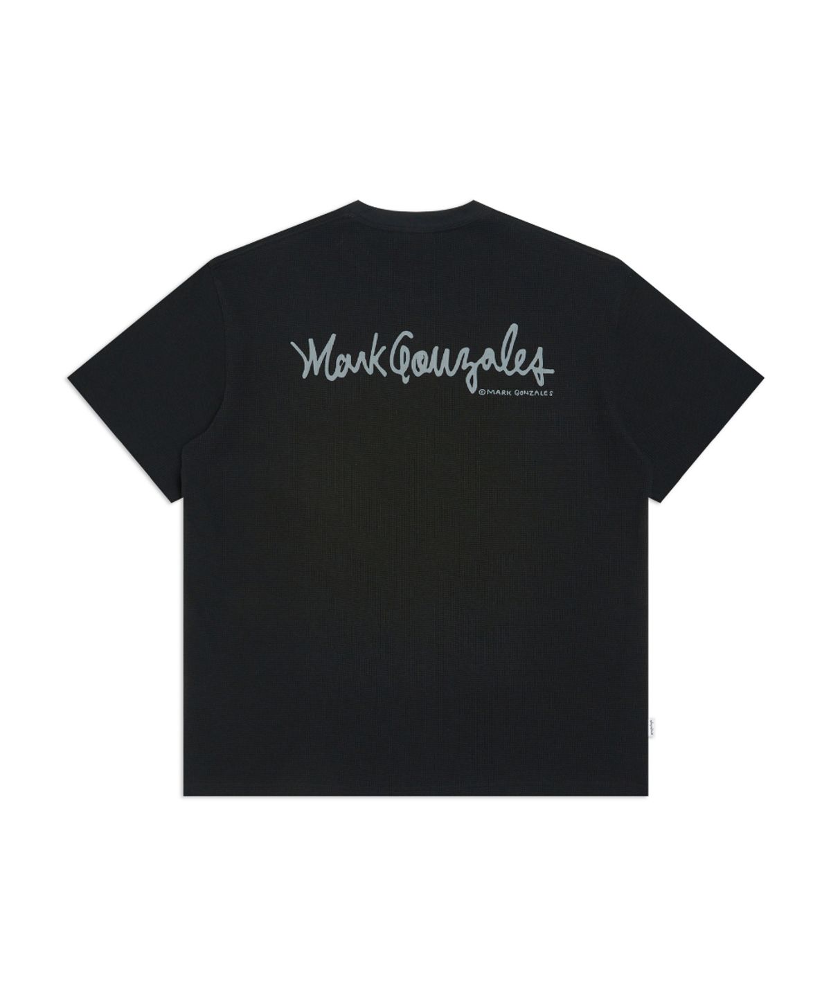 마크곤잘레스(MARK GONZALES) 스몰 박스 로고 와플 반팔 티셔츠 - BLACK
