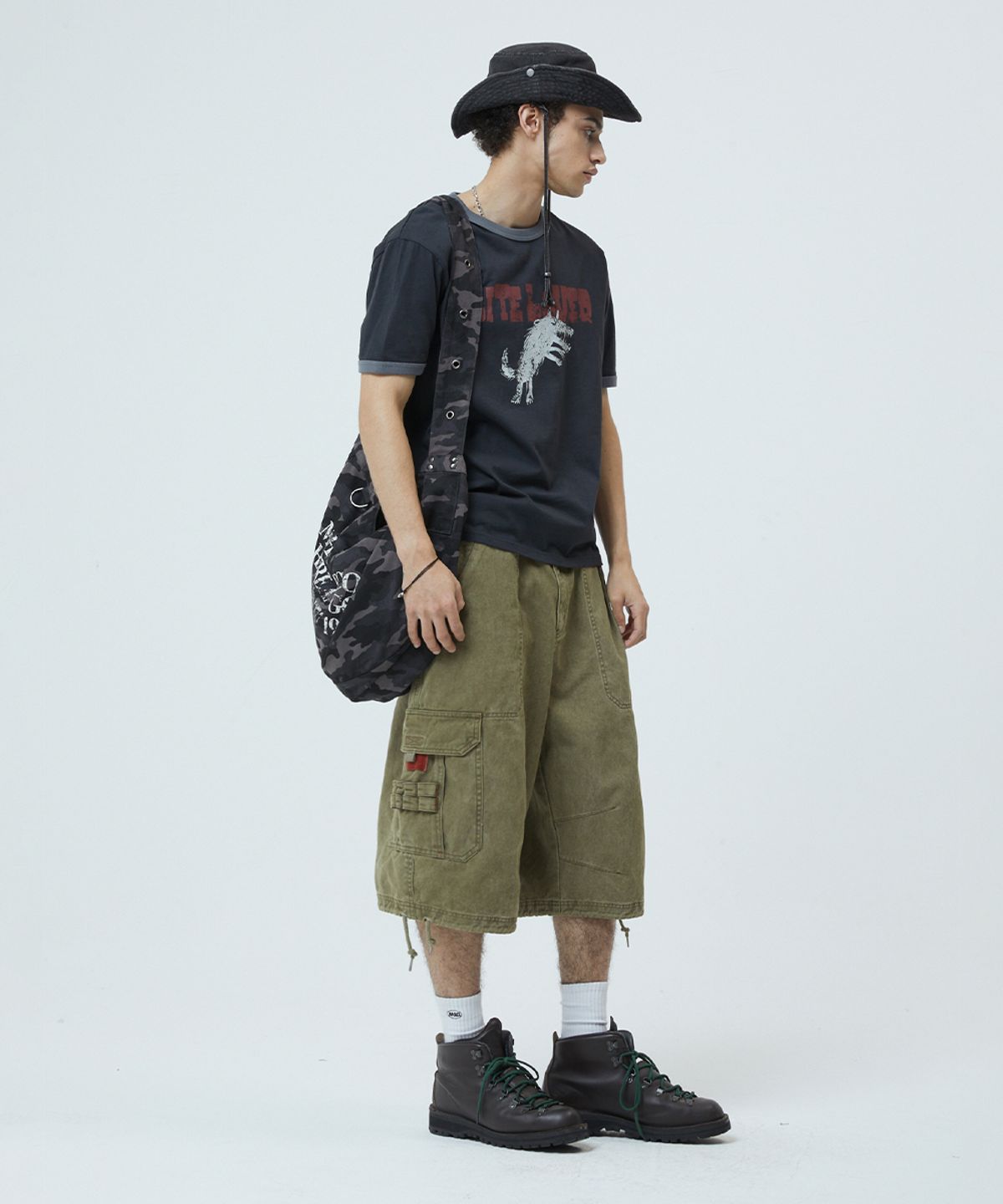마하그리드(MAHAGRID) BITE LOVER RINGER TEE BLACK(MG2GMMT517A)