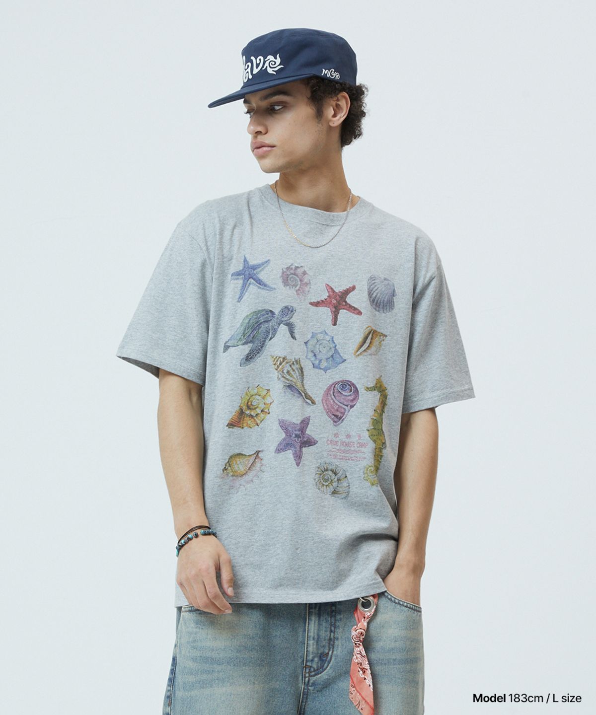마하그리드(MAHAGRID) SEA SHELLS TEE GREY(MG2GMMT524A)