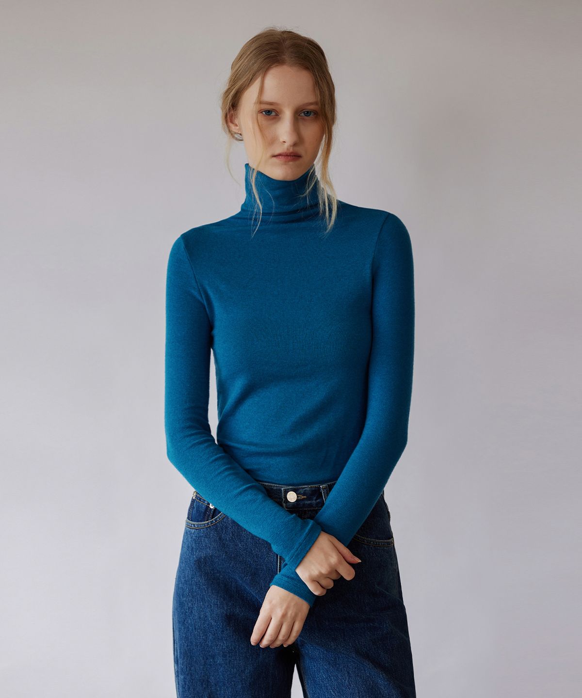 퀸스래빗(Q'SRB) Essential Wool Stretch Turtleneck T Shirt