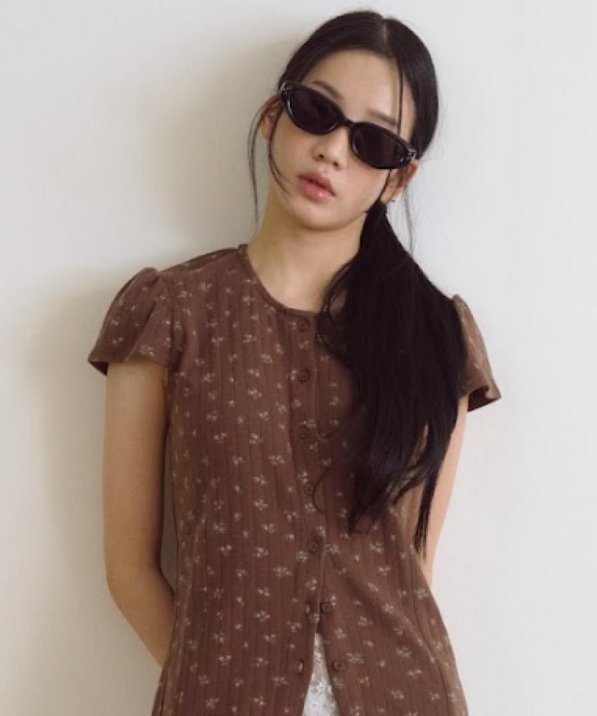 로긴 앤 로지(ROGIN N ROSIE) Waffle Flower Printed Cap Sleeve Brown