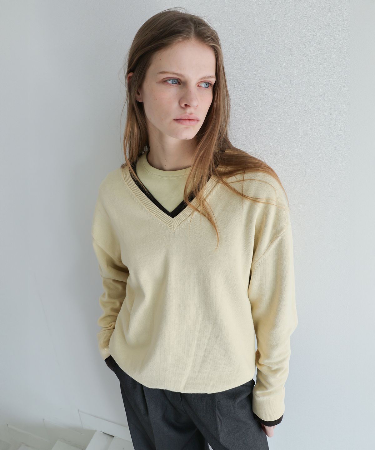 르바(LEVAR) All-day Cotton V-neck Knit - French Butter