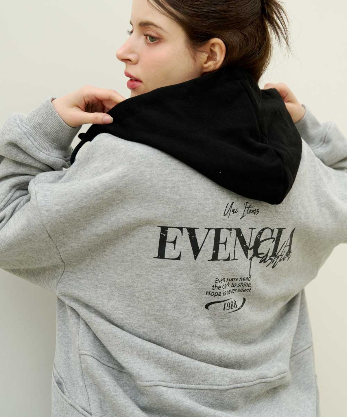 이븐시아(EVENCIA) E 심볼 집업 후디 (후드단품)