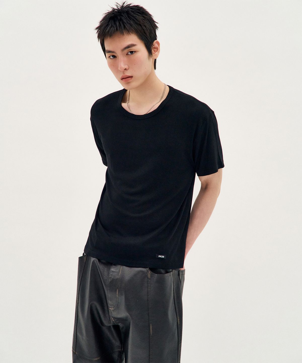 피알씨에스에스(PRCSS) Airy Modal Short-Sleeve - Black