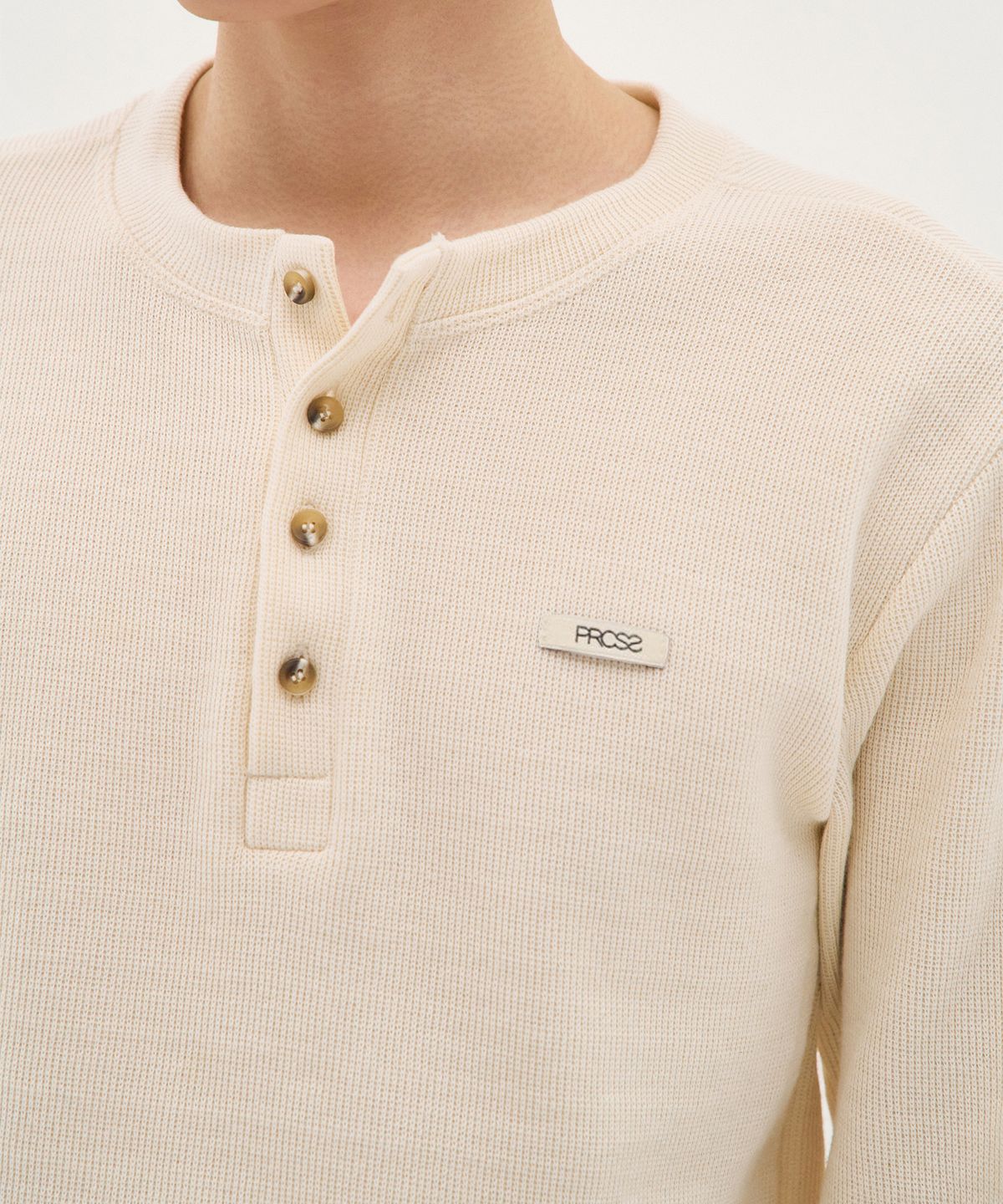 피알씨에스에스(PRCSS) Waffle Henley - Cream