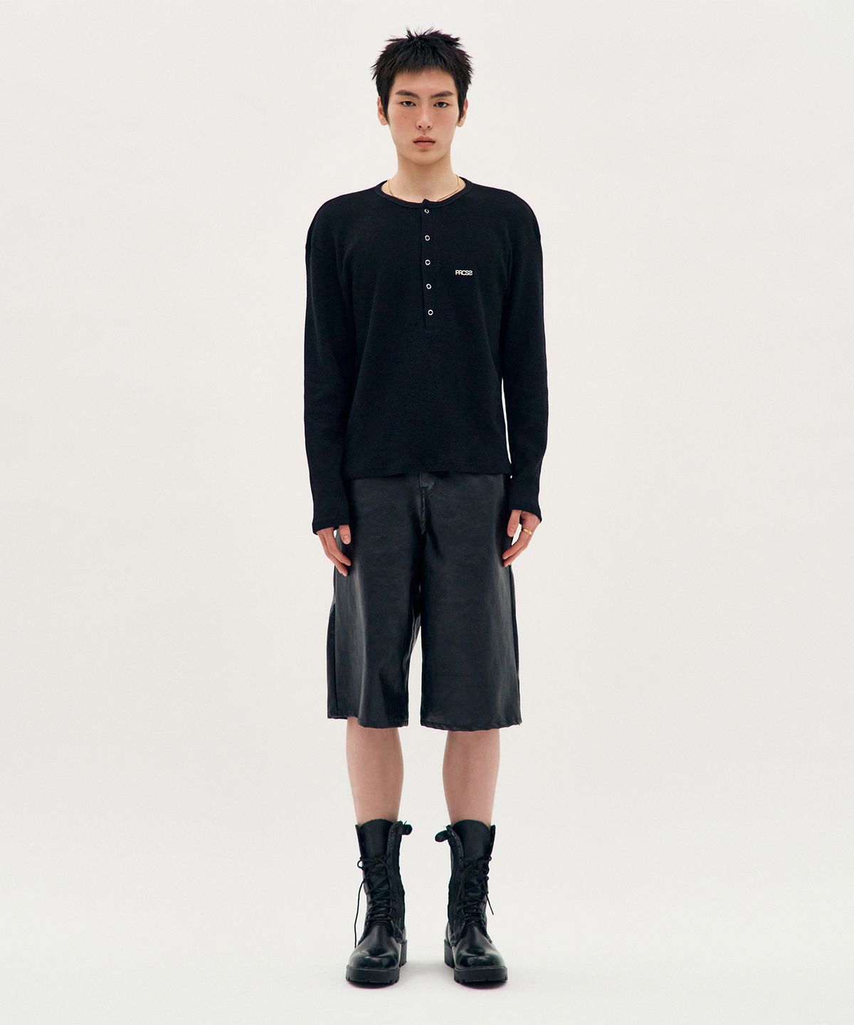 피알씨에스에스(PRCSS) Fine Jersey Henley - Black