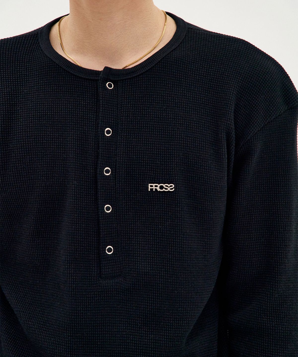피알씨에스에스(PRCSS) Fine Jersey Henley - Black