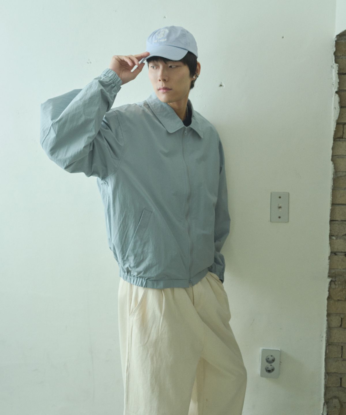 블랙모먼트(BLACK MOMENT) 시그니처 나일론  오버핏 블루종 2WAY[[라이트블루]
