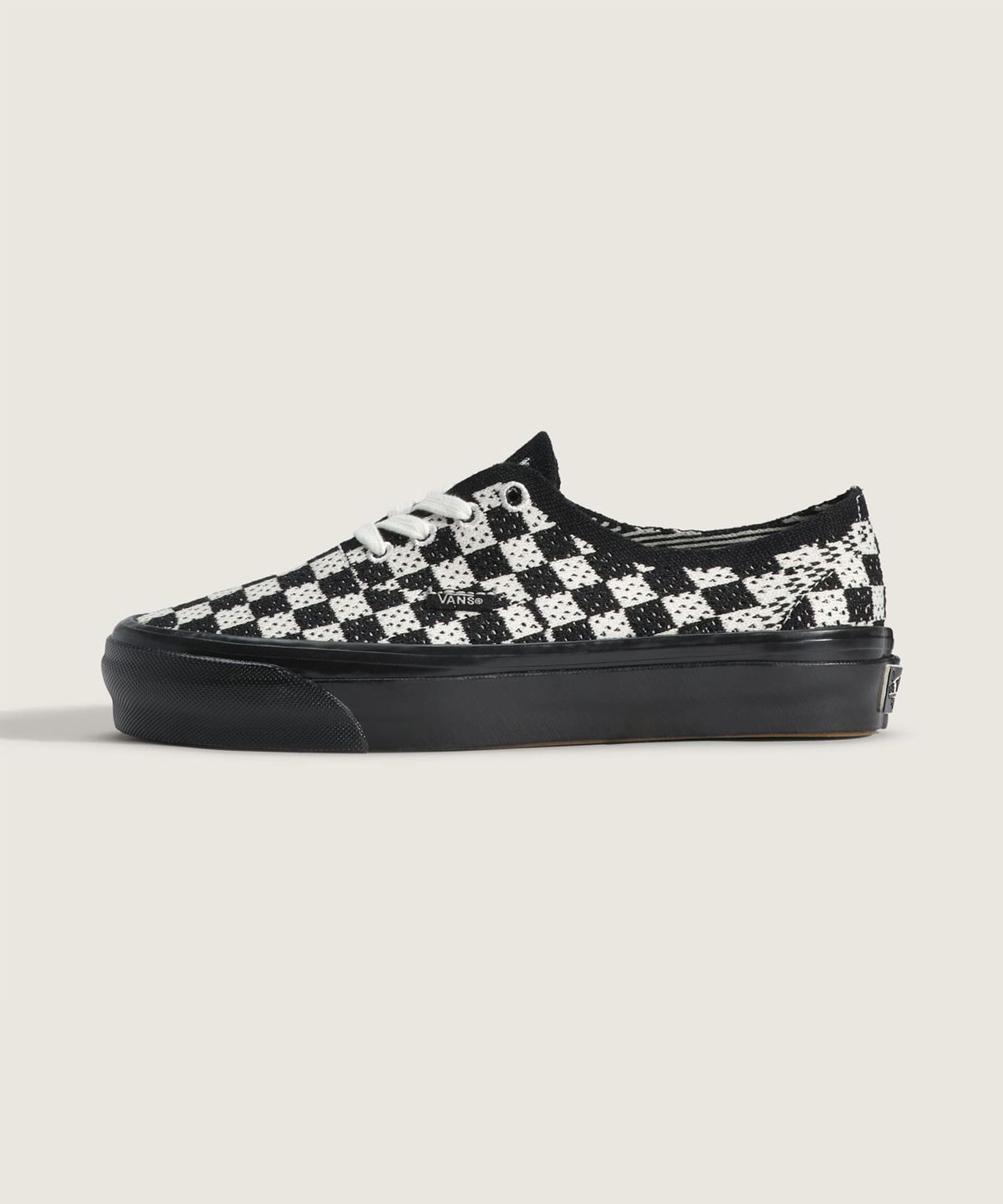 반스(VANS) 프리미엄 어센틱 44 EK - (펑크체크) 블랙:마시멜로우 / VN000EJC1KP1