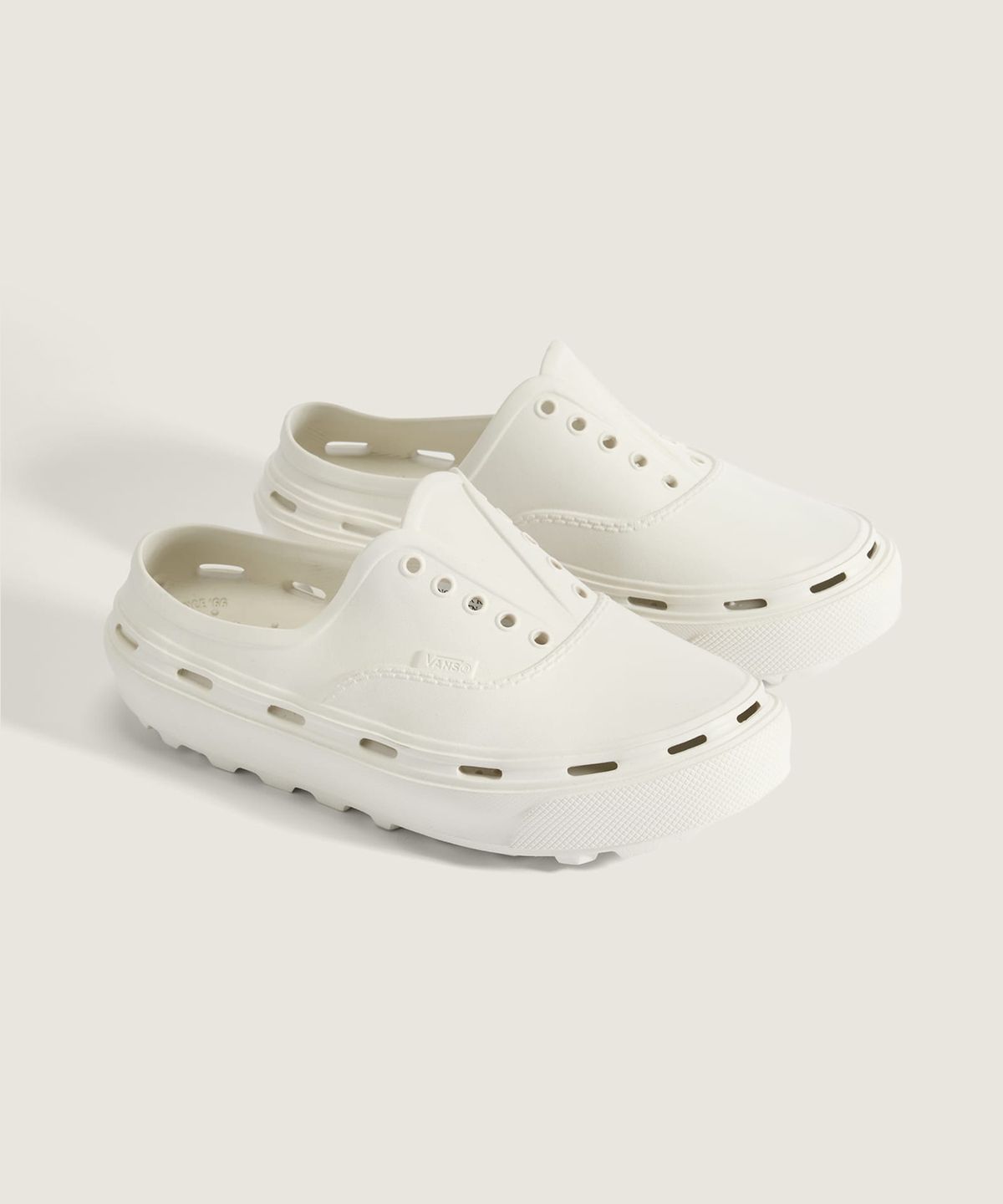 반스(VANS) 어센틱 폼 뮬 - 마시멜로우 / VN000E7QFS81