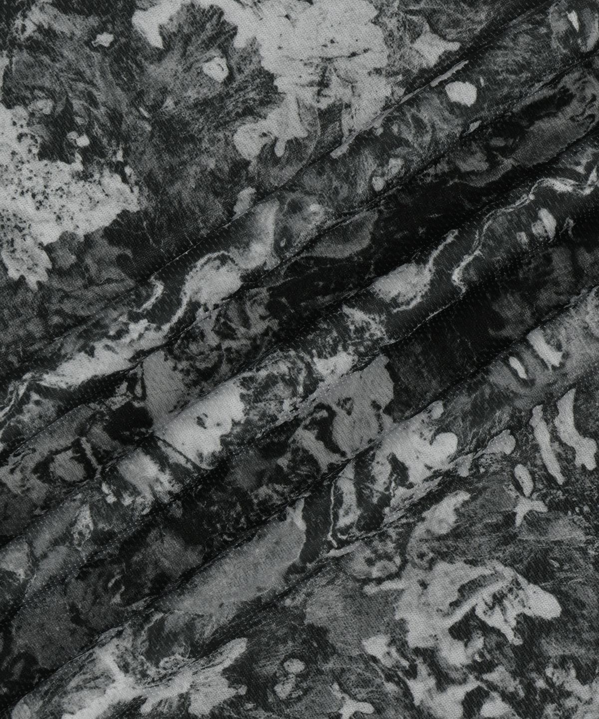 브라운브레스(BROWNBREATH) EARTH PATTERN LAYERED TEE - GREY