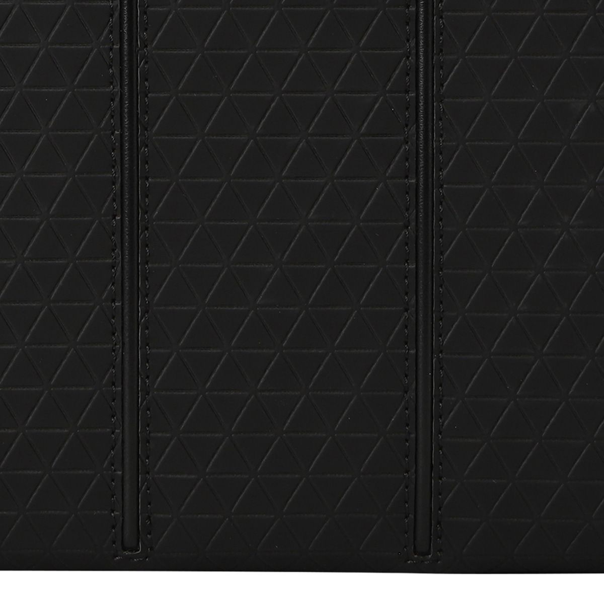 테일러메이드 어패럴(TAYLORMADE APPAREL) 26SS 남성 삼각 패턴 클러치 TB6-S6HG86-199