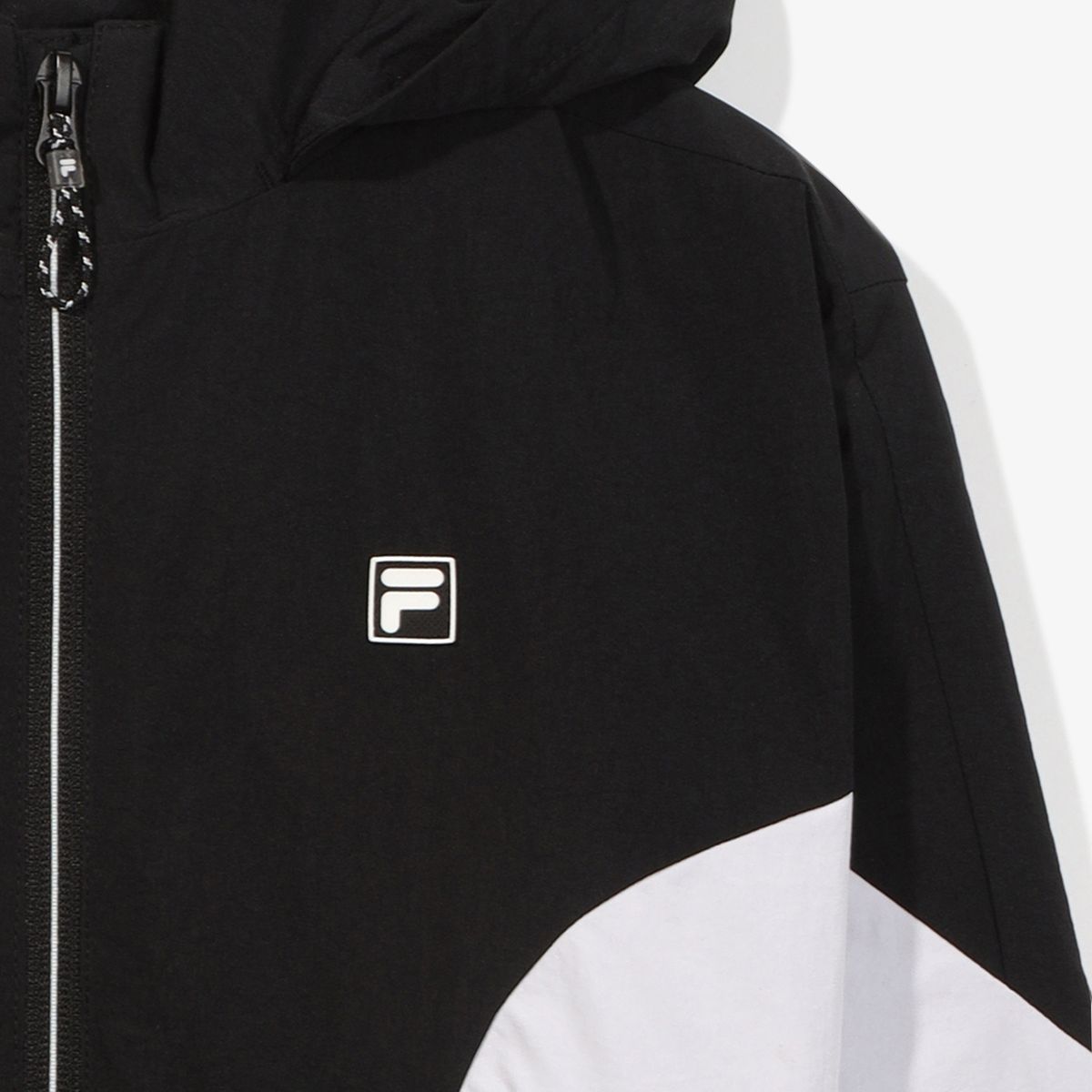 휠라 키즈(FILA KIDS) V절개 메쉬 바람막이