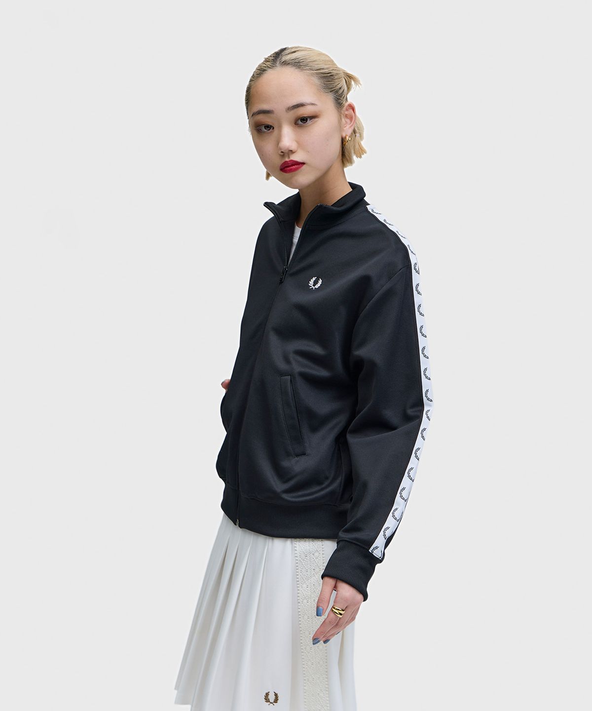 프레드페리(FRED PERRY) [womens] 테잎 트랙 재킷 - 블랙 AFPF2611106-102