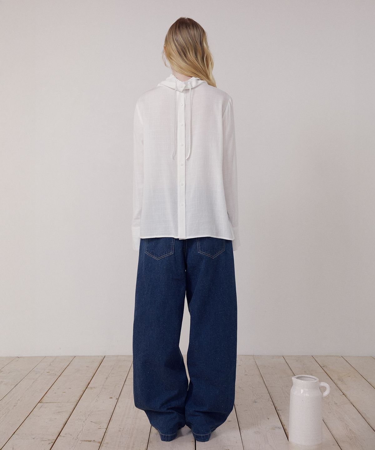 프리터(FRITUR) High Neck Blouse White_F261BL03