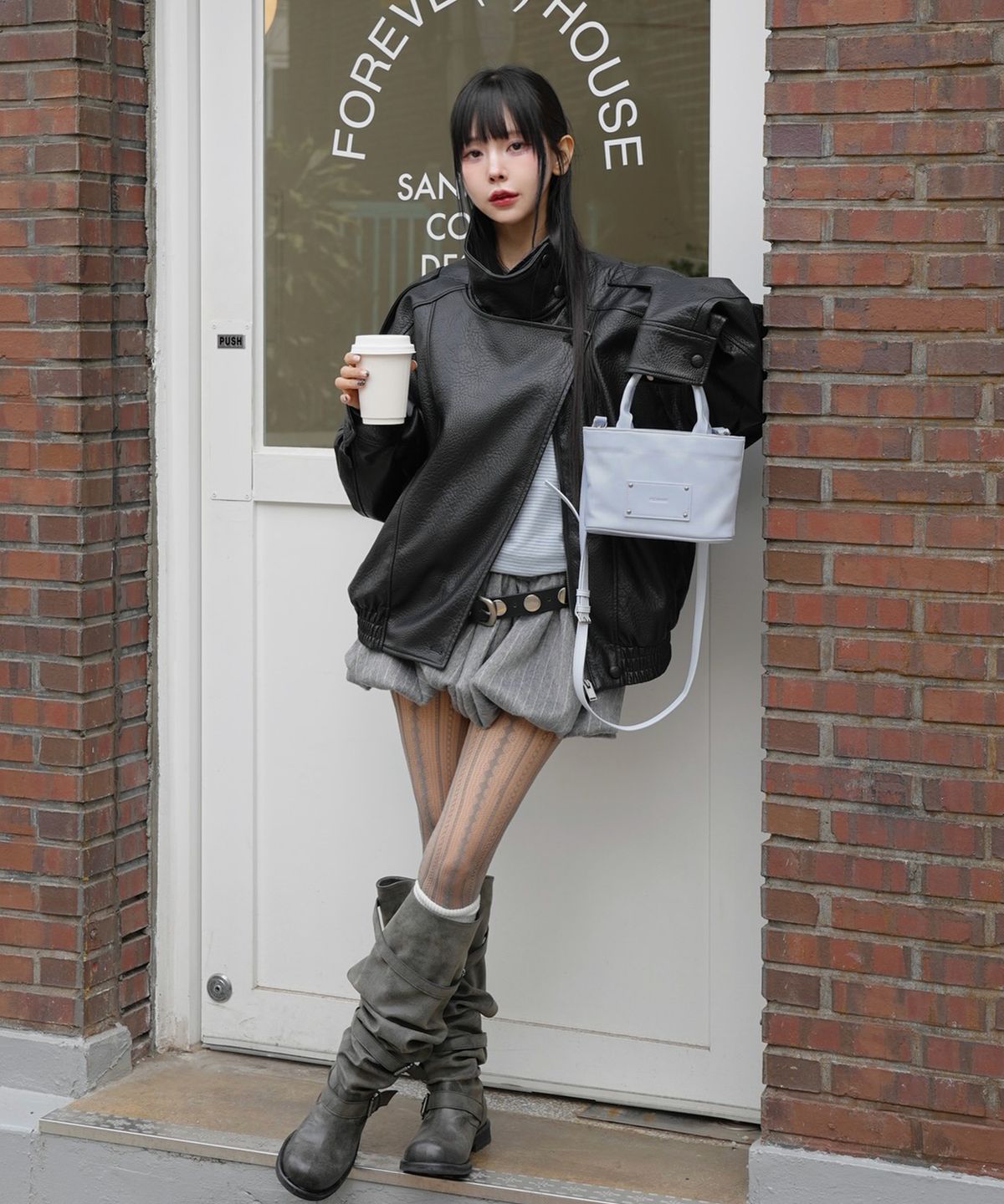 레이몬트(RAIMENT) Stud Patch Macaroon Bag_Sky Blue