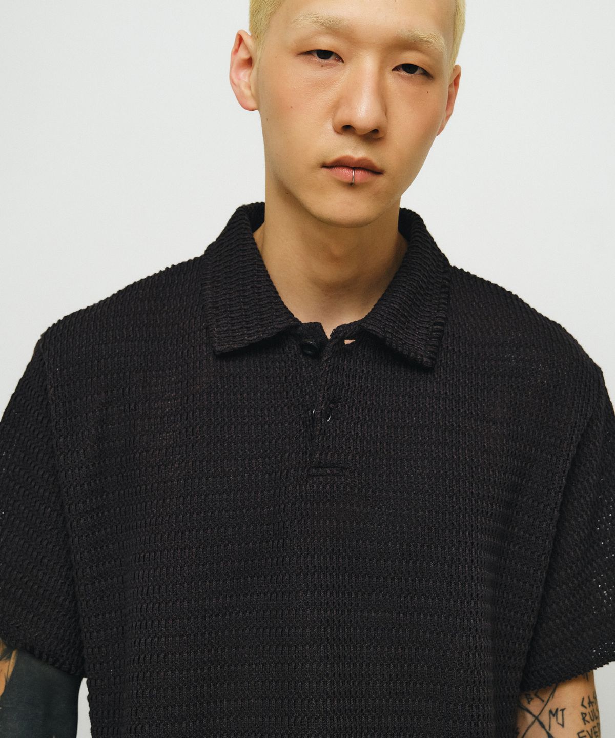 엔도어(ENDOOR) Edge Crochet 1/2 Polo Shirt (dark gray)