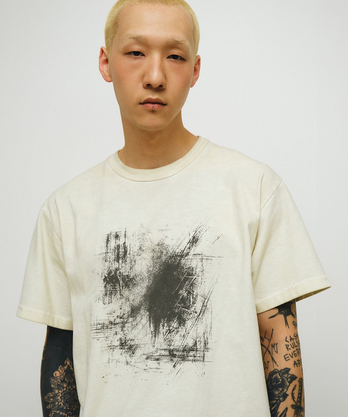 엔도어(ENDOOR) Archive trace 1/2 T-shirt (vtg ecru)