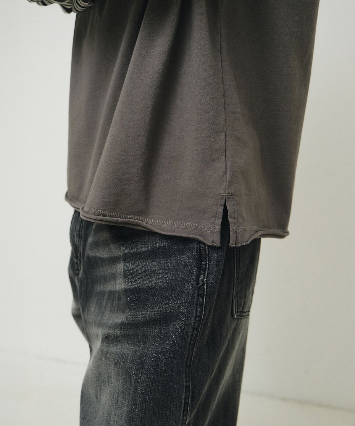 엔도어(ENDOOR) Layered Stripe Long Sleeve  (gray)
