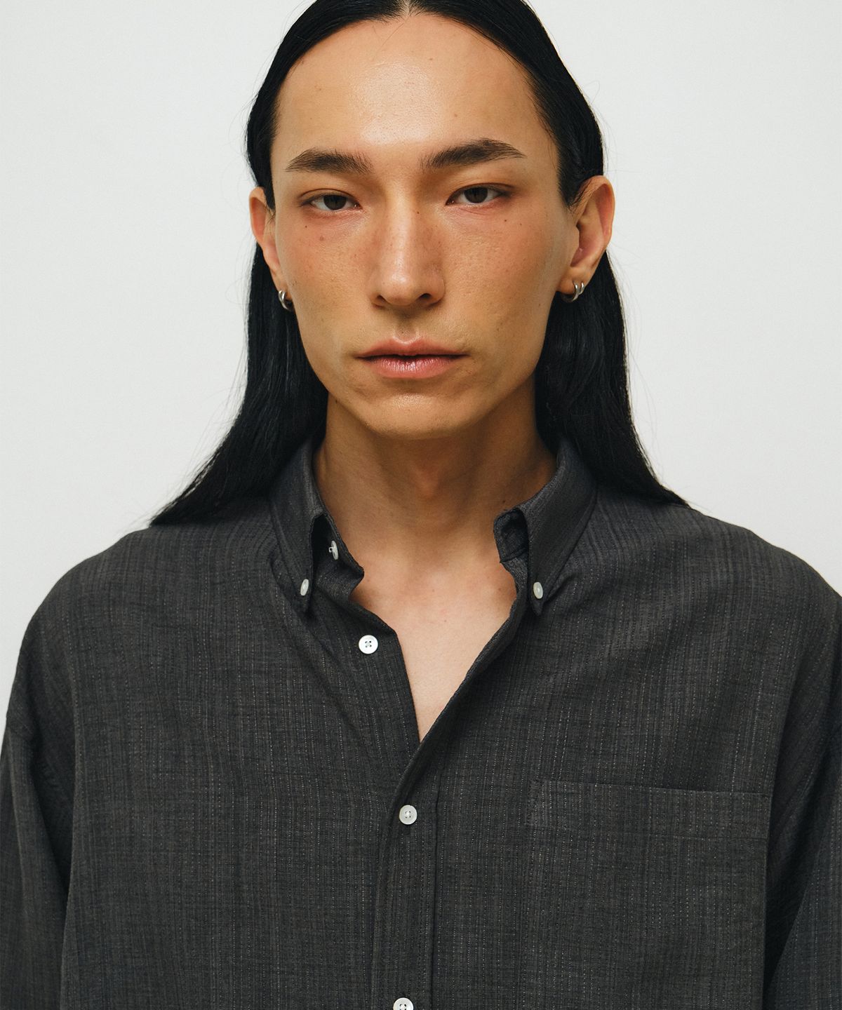 엔도어(ENDOOR) Muted stripe shirt (dark gray)