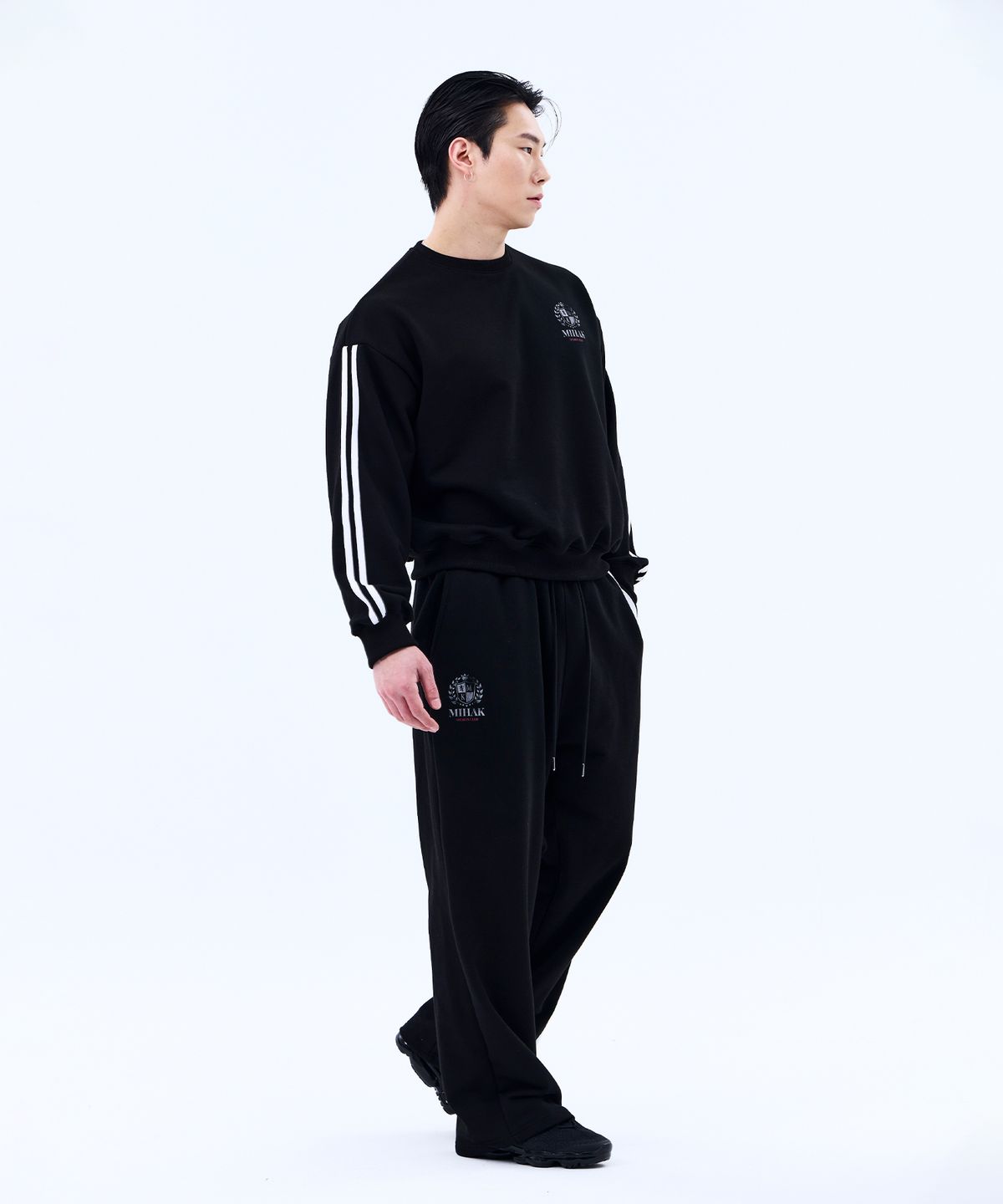 미학(MIHAK) 아이비리그 트랙 라인 스웨트셔츠 (BLACK)