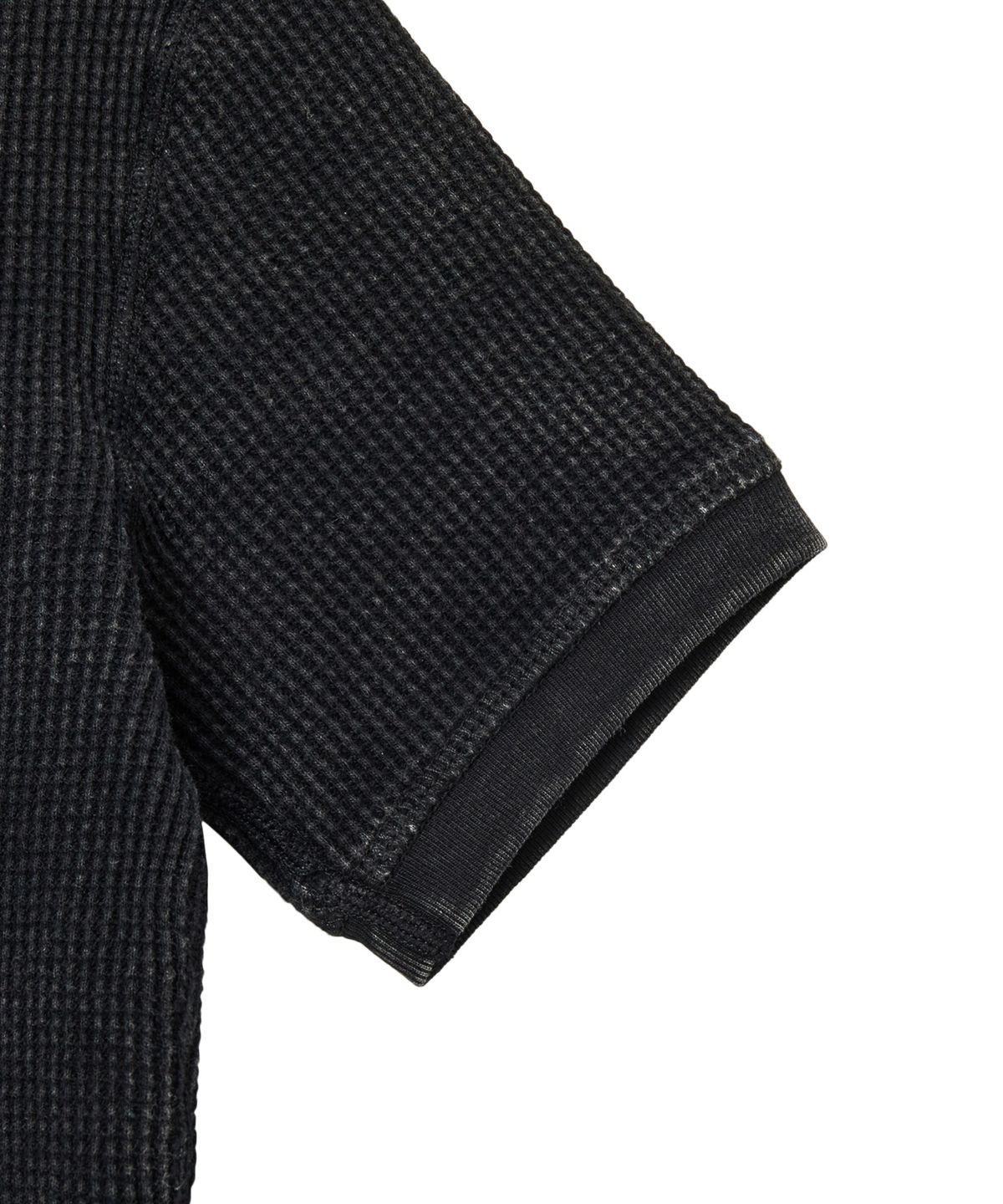 미학(MIHAK) 메탈 라벨 워시드 와플 헨리넥 크롭 티셔츠 (BLACK)