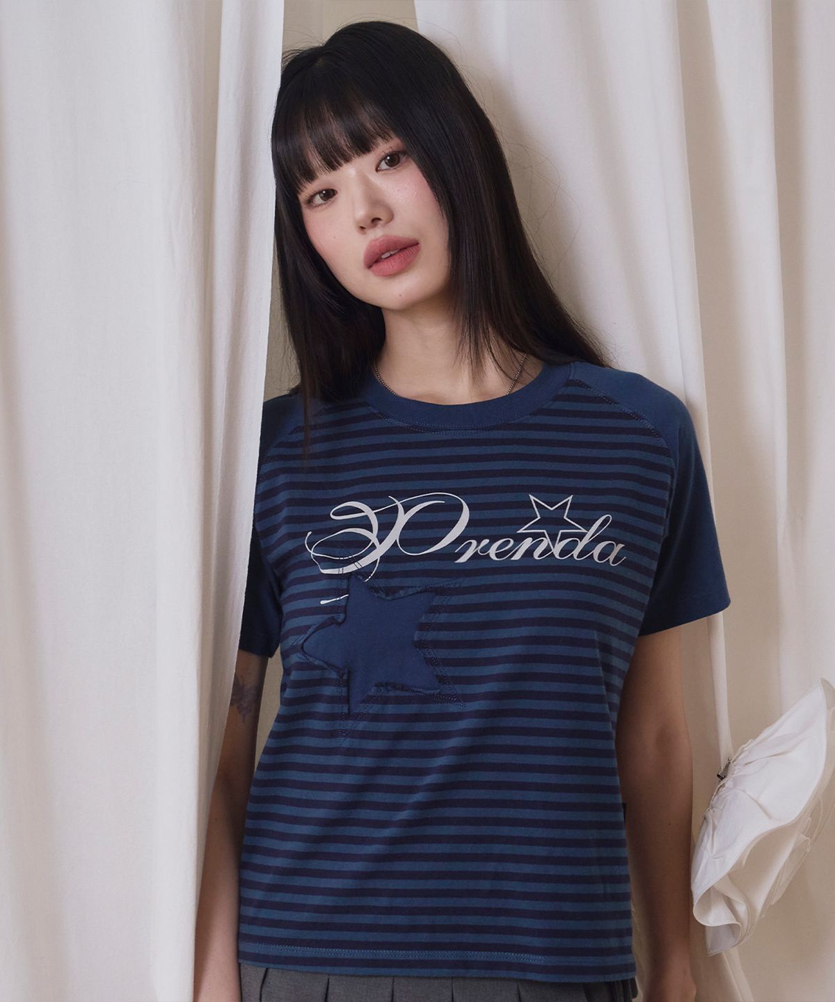 프렌다(PRENDA) STRIPE STAR LOGO RAGLAN CREWNECK TEE DEEP BLUE