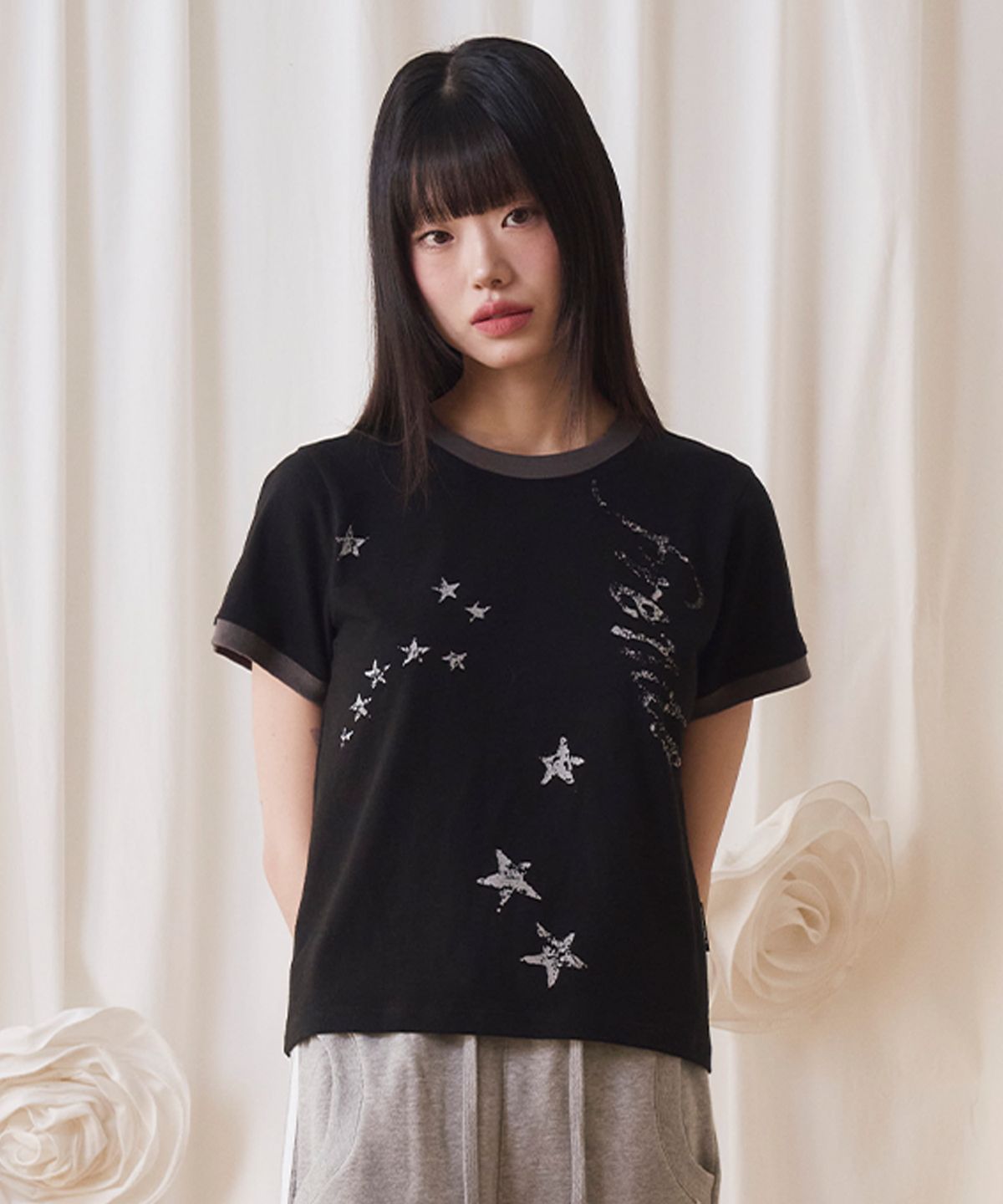 프렌다(PRENDA) CRACK STAR LOGO CREWNECK TEE BLACK