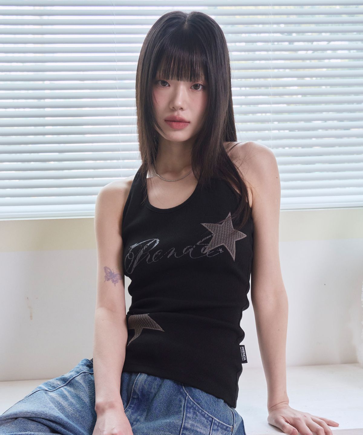 프렌다(PRENDA) STAR APPLIQUE HALTER NECK SLEEVE LESS BLACK