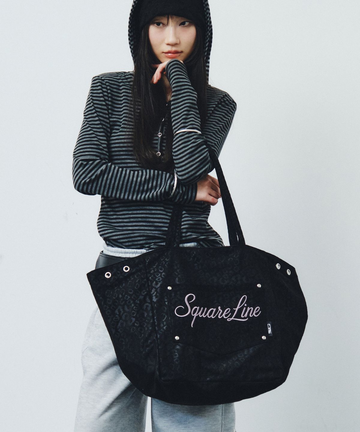 스퀘어라인(SQUARELINE) ROEN 로엔_ Black