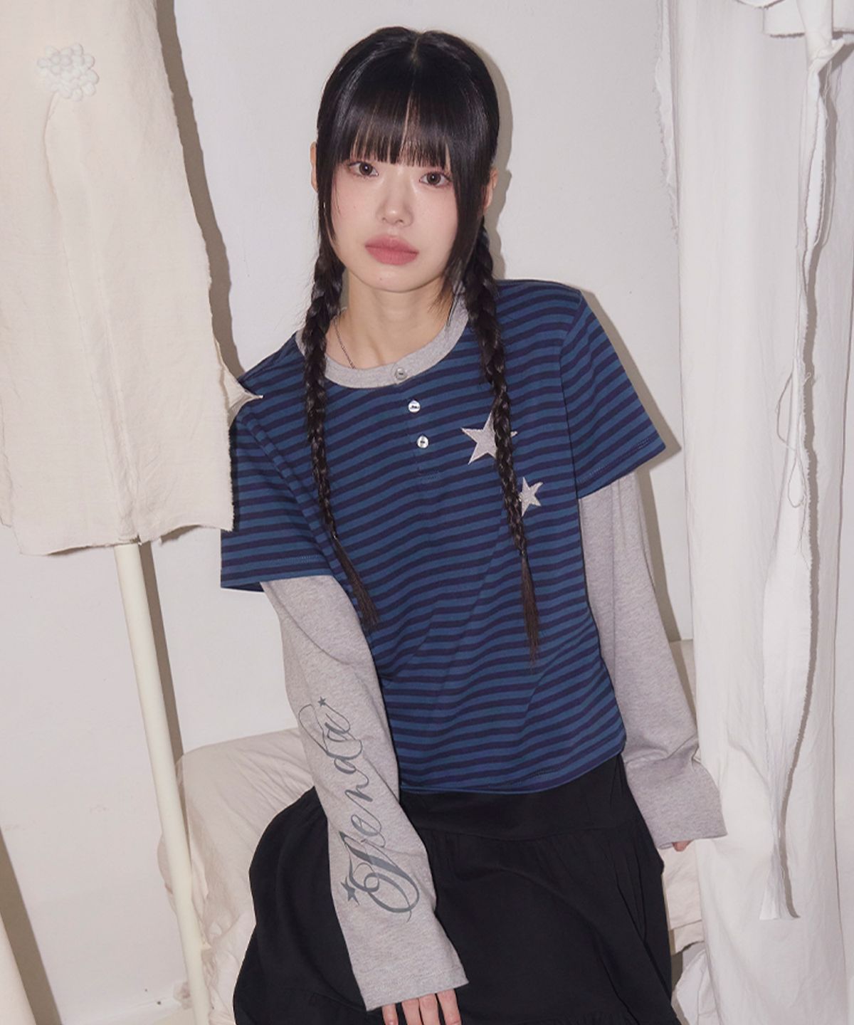 프렌다(PRENDA) STRIPE LAYERED HENRY NECK  LONG SLEEVE DEEP BLUE