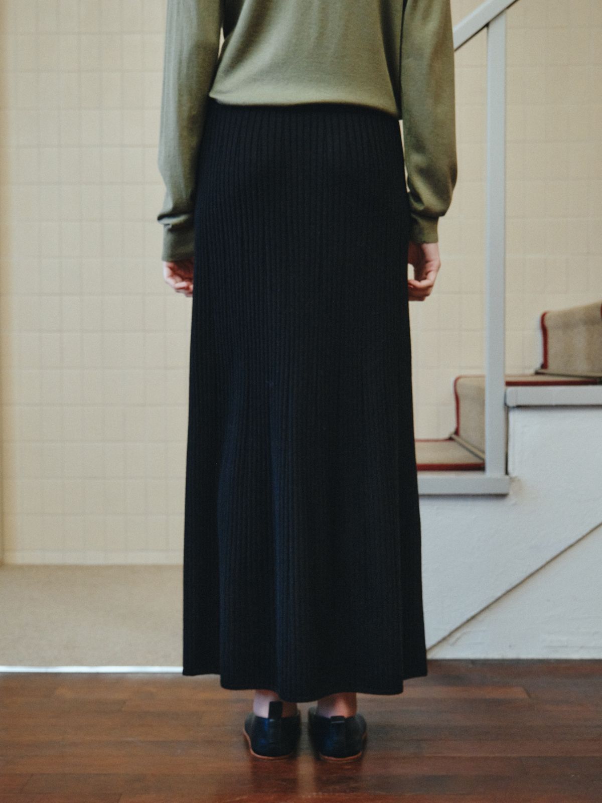 리플레인(REPLAIN) WOOL LONG KNIT SKIRT_BLACK