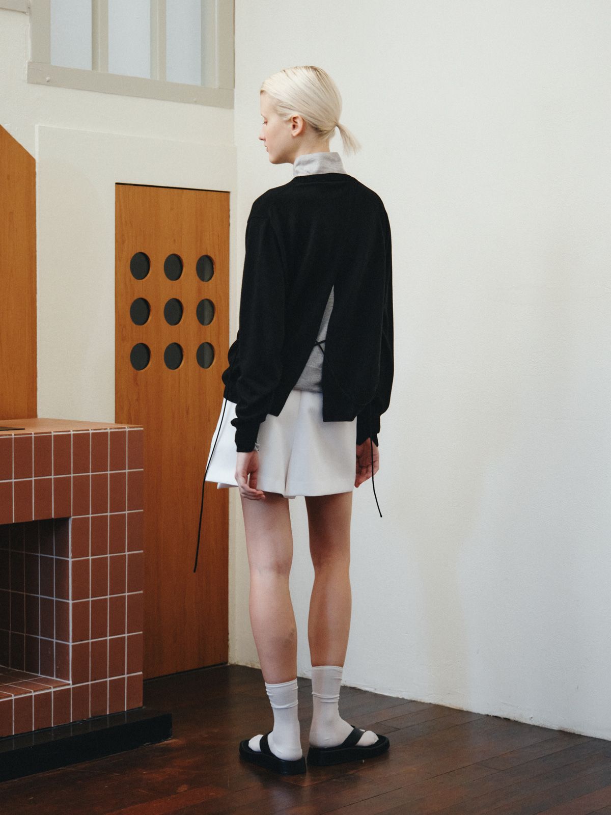 리플레인(REPLAIN) WOOL BACK SLIT PULLOVER_BLACK