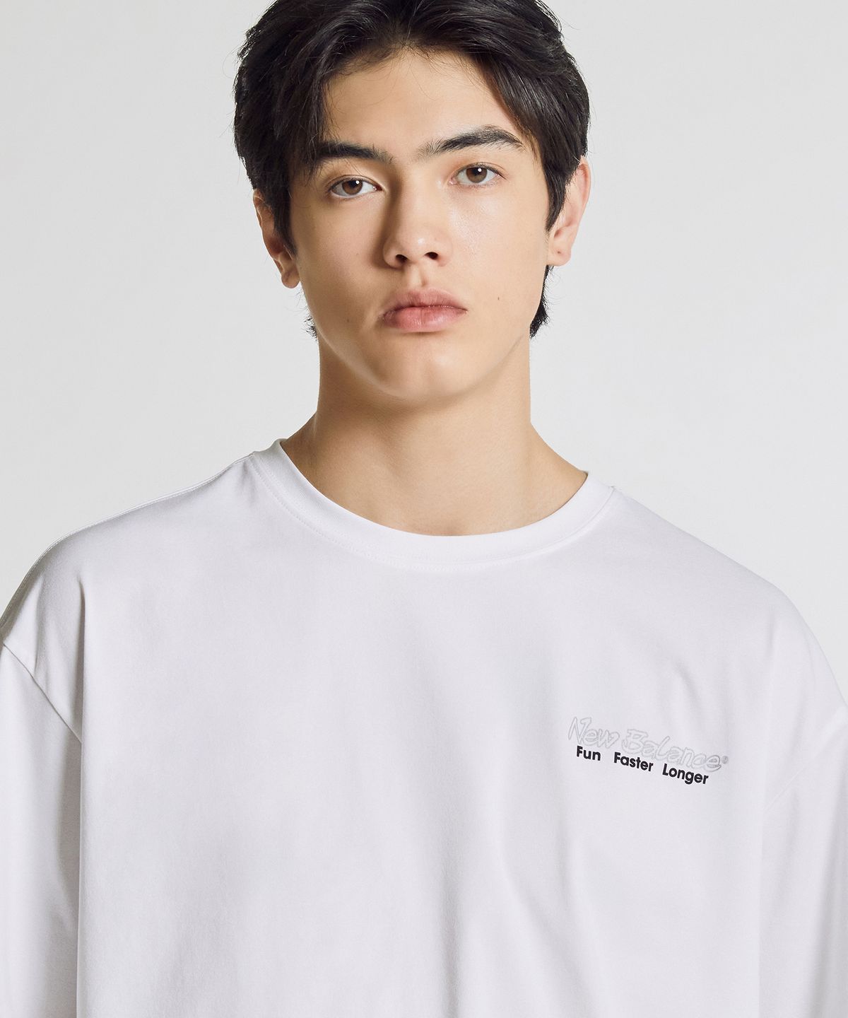 뉴발란스(NEW BALANCE) NBNEG25403 / UNI RC FROZEN 러너스 반팔티 (WHITE)