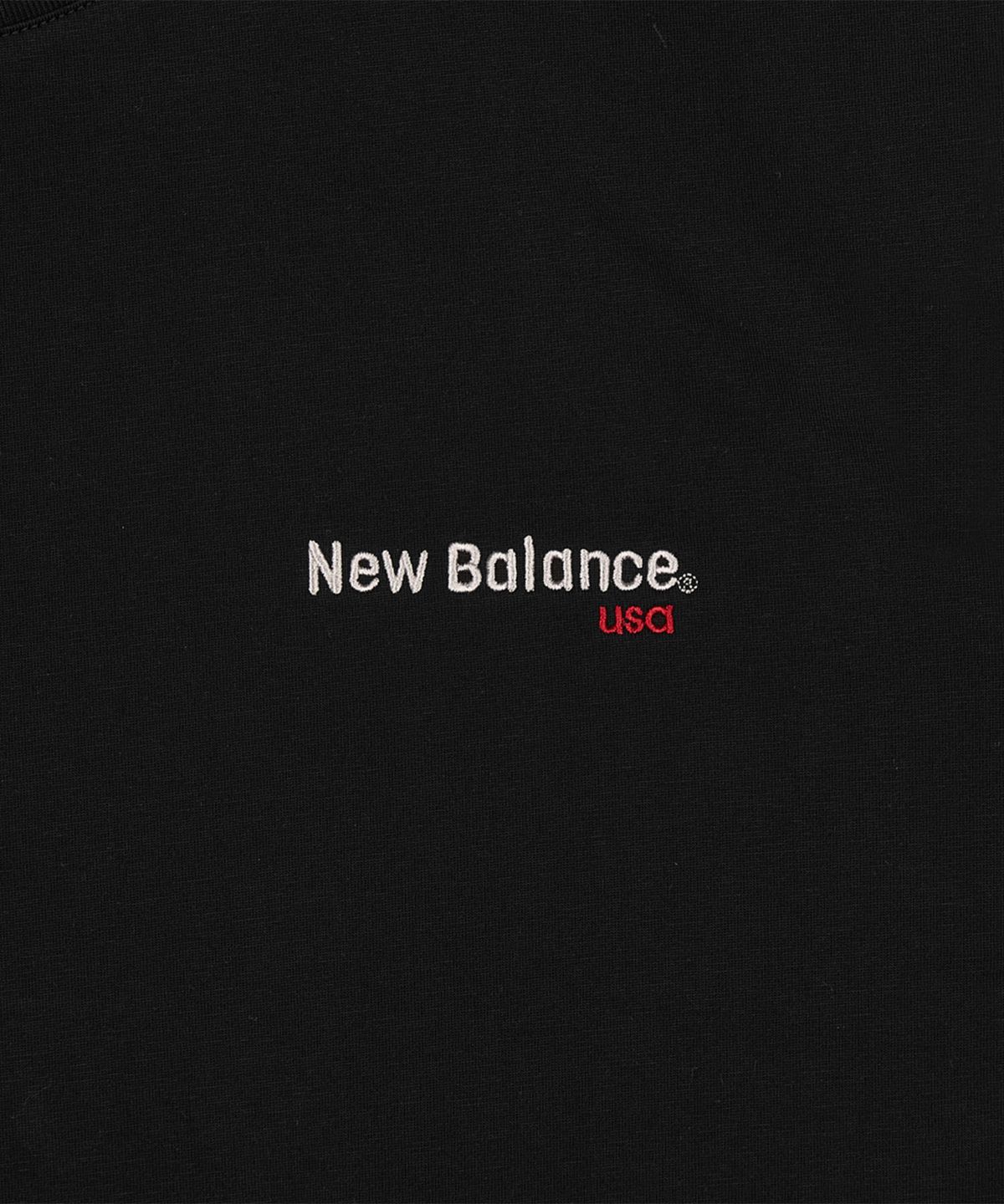 뉴발란스(NEW BALANCE) NBNEG21433 / UNI 에센셜 빅로고 반팔티 (BLACK)