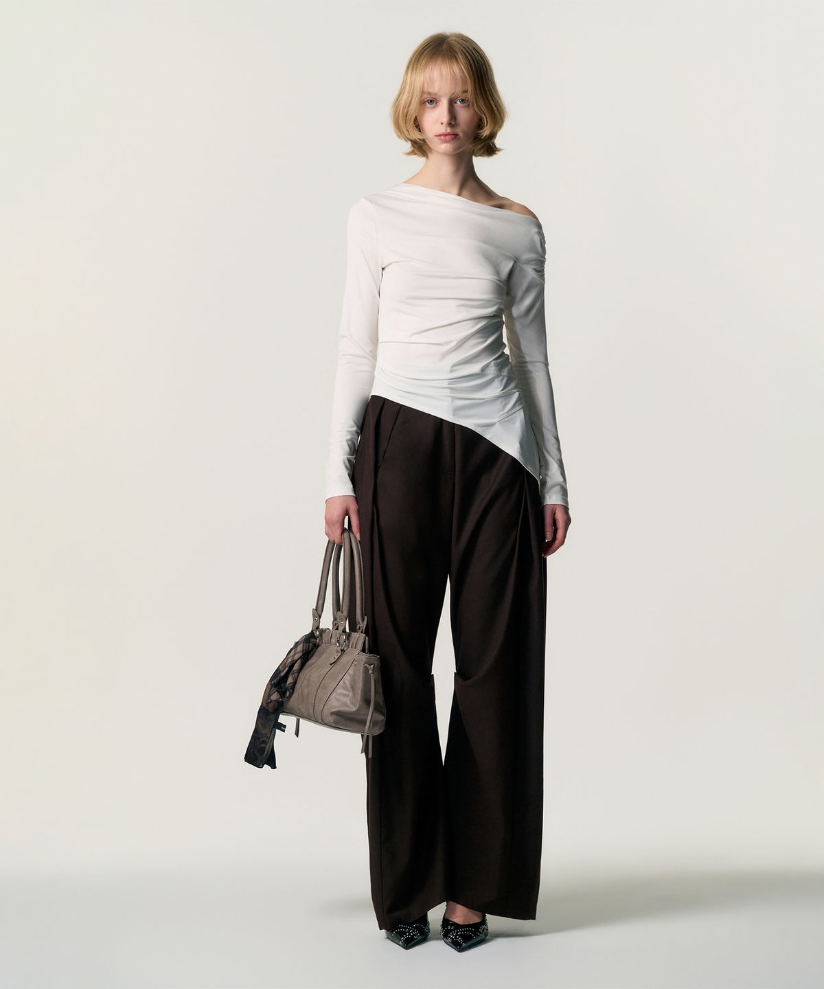 킴지수(KIMZISU) Ruched Belt Tote Bag_GREY