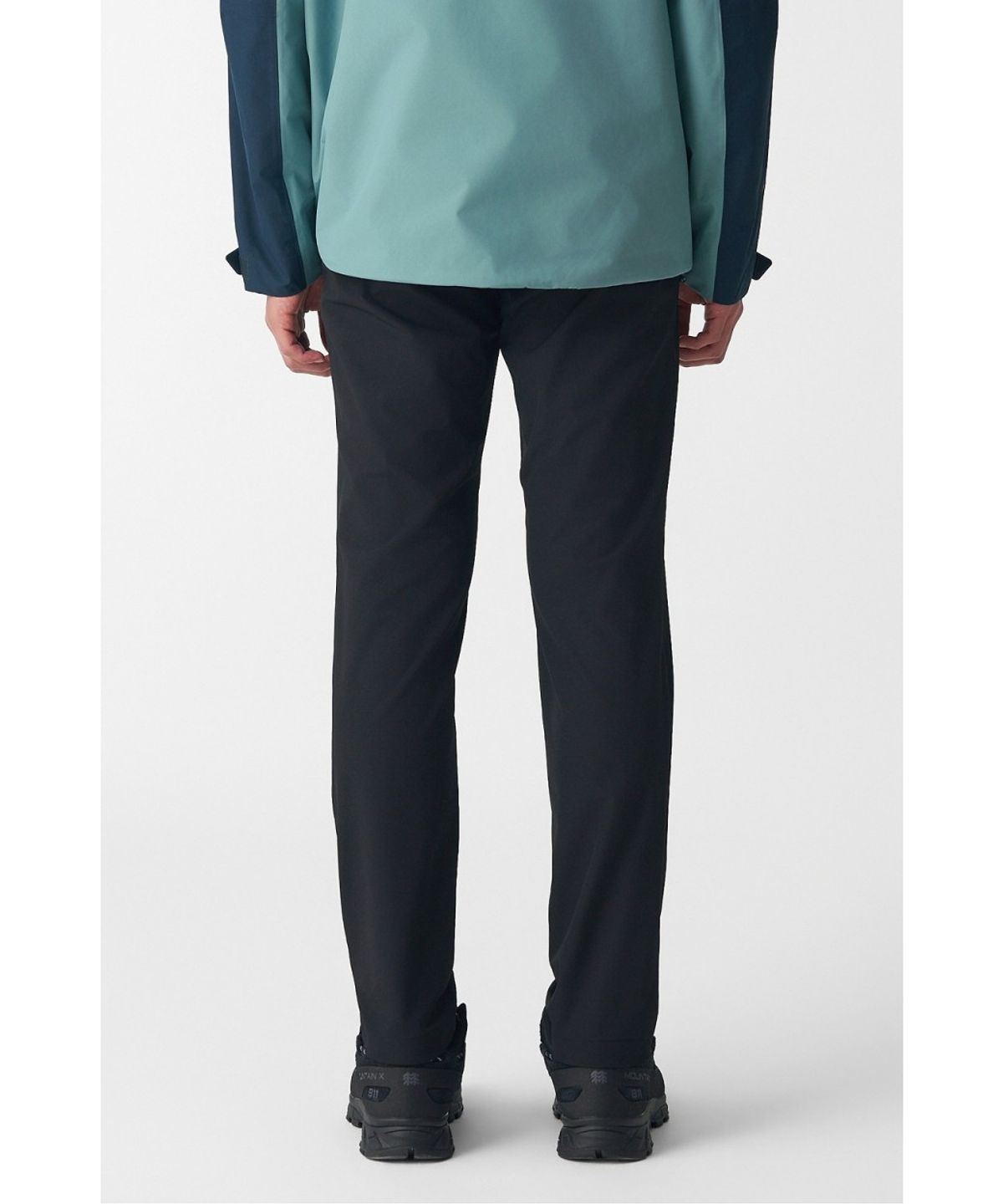 코오롱스포츠(KOLON SPORT) 남성 슬림핏 스탠다드 노턱 팬츠 JWPNX26141BLK