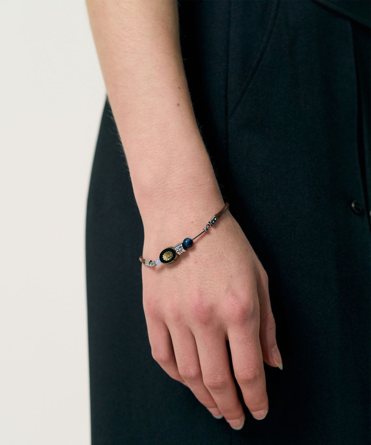 킴지수(KIMZISU) Stone Combi Bracelet - Black Medallion_BLACK