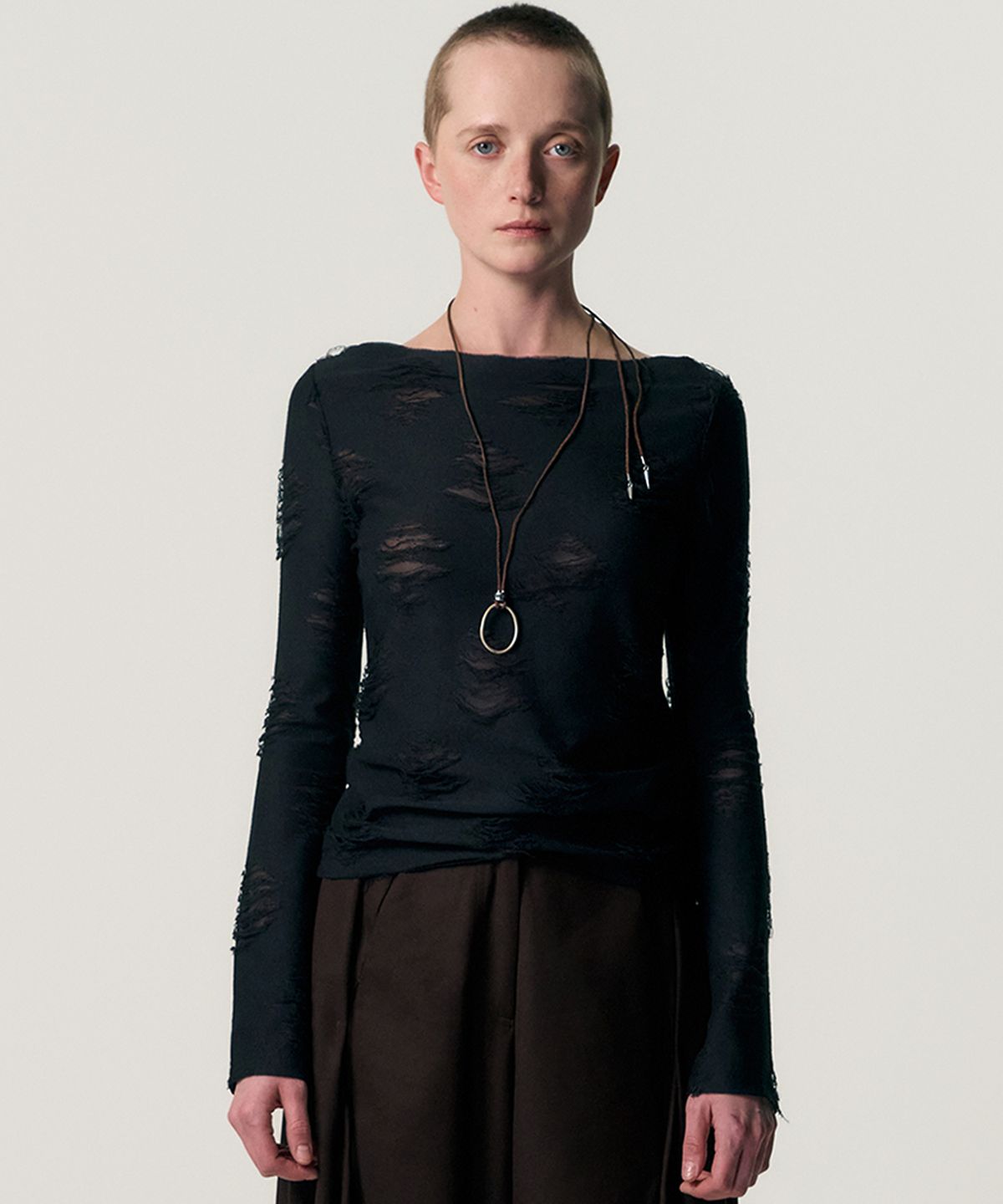 킴지수(KIMZISU) Distressed Cowl Neck T-shirt_BLACK
