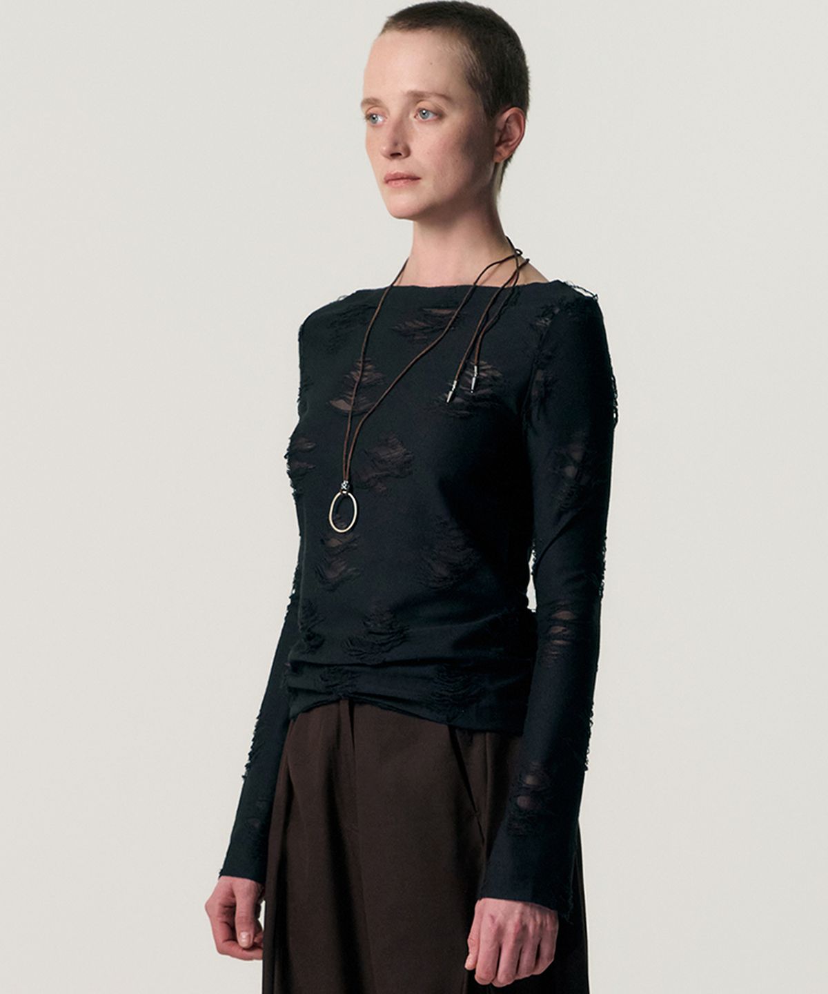 킴지수(KIMZISU) Distressed Cowl Neck T-shirt_BLACK