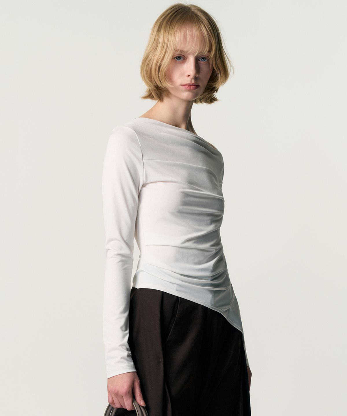 킴지수(KIMZISU) [Ver.2] One Shoulder Draped Jersey Top_WHITE