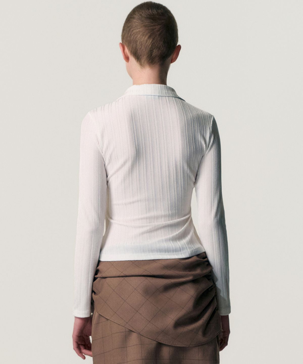 킴지수(KIMZISU) Ribbed Twist Jersey Top_WHITE
