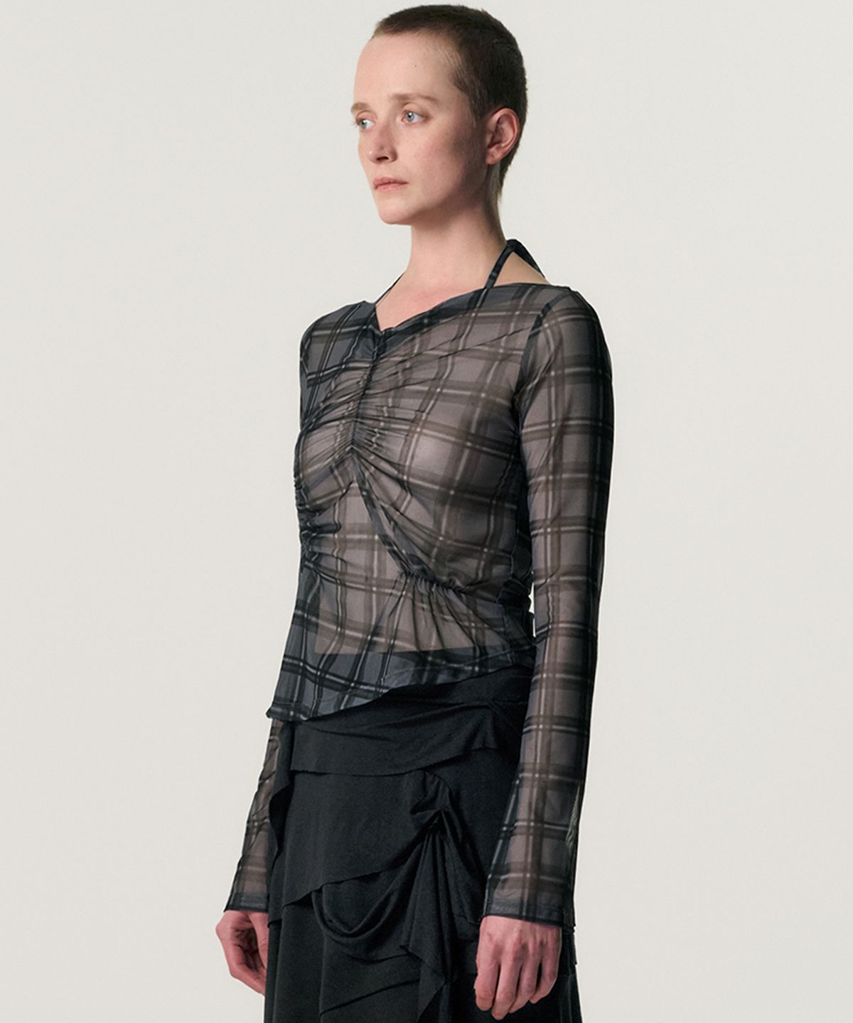 킴지수(KIMZISU) Sheer Plaid Shirring T-shirt_GREY